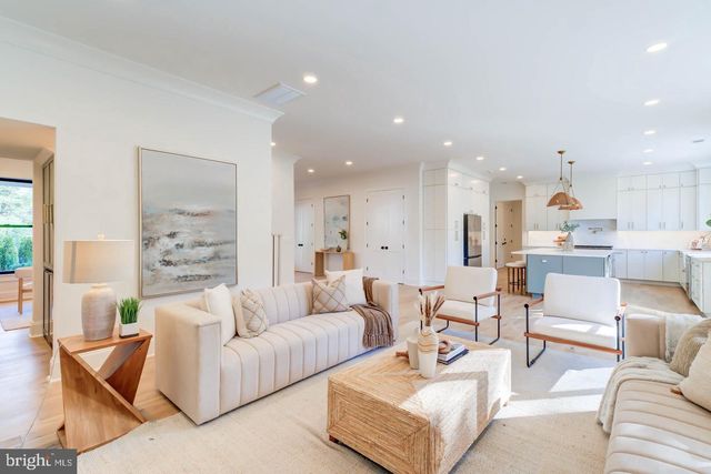 7102 ALGER RD, Falls Church, VA 22042