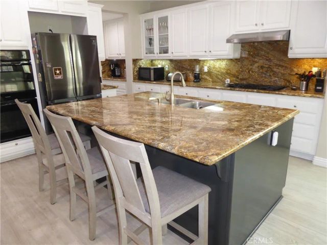 17115 Noble View Circle, Riverside, CA 92503