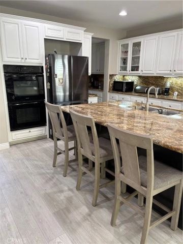 17115 Noble View Circle, Riverside, CA 92503