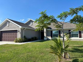 487 SW Sea Flower Terrace, Port St Lucie, FL 34984