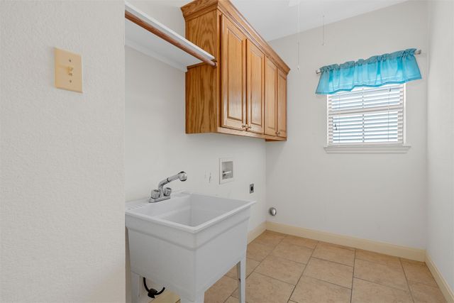 1305 Buffalo Pass, Woodway, TX 76712
