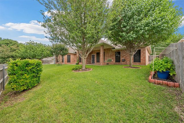 1305 Buffalo Pass, Woodway, TX 76712