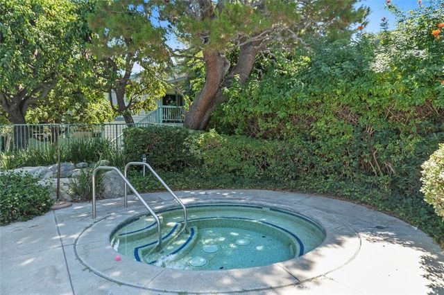20553 S Vermont Avenue 6, Torrance, CA 90502