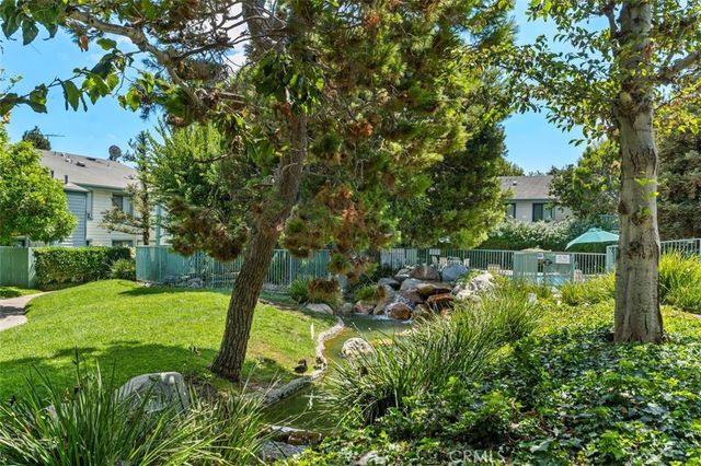 20553 S Vermont Avenue 6, Torrance, CA 90502