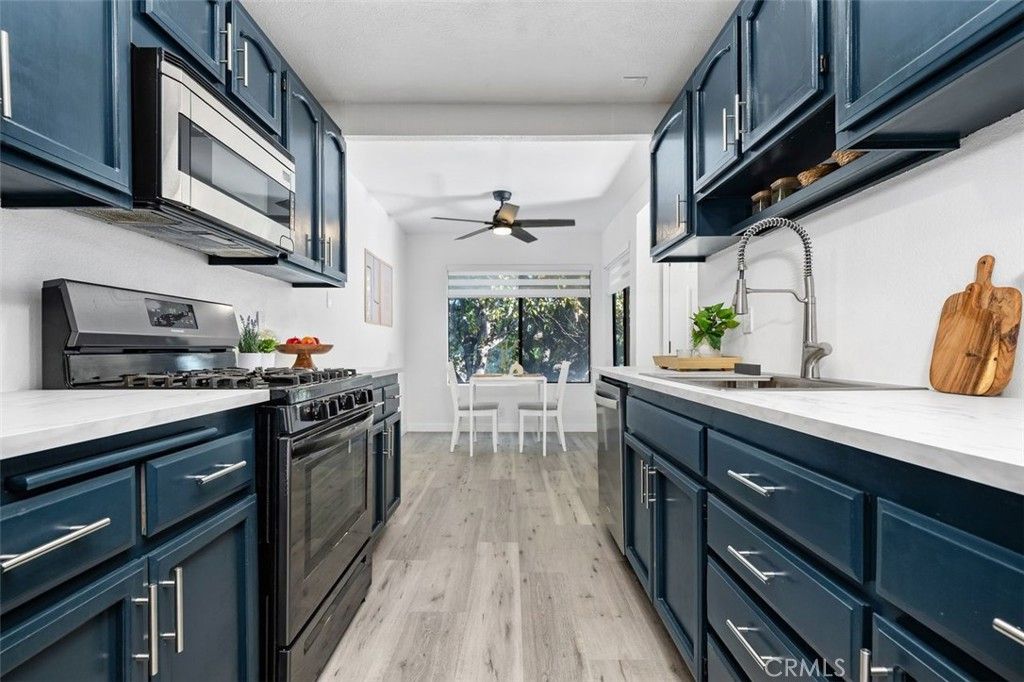 20553 S Vermont Avenue 6, Torrance, CA 90502