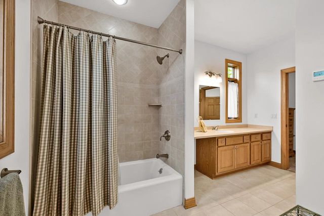 3711 Lake STREET, Burlington, WI 53105