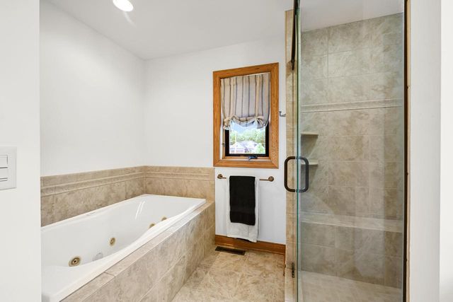 3711 Lake STREET, Burlington, WI 53105