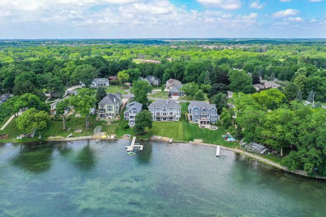 3711 Lake STREET, Burlington, WI 53105