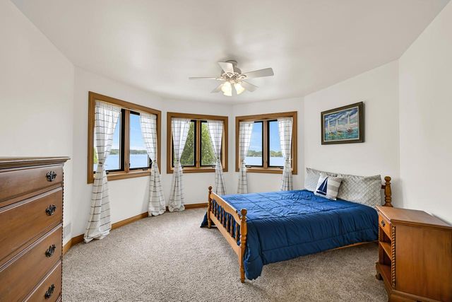 3711 Lake STREET, Burlington, WI 53105