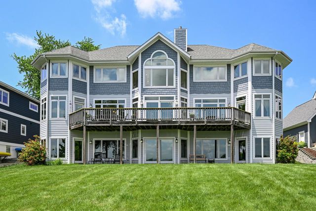 3711 Lake STREET, Burlington, WI 53105