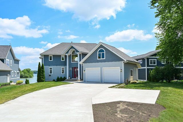 3711 Lake STREET, Burlington, WI 53105