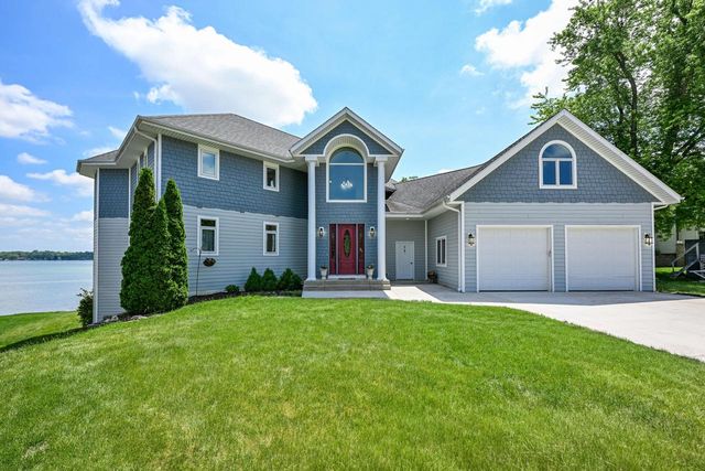 3711 Lake STREET, Burlington, WI 53105