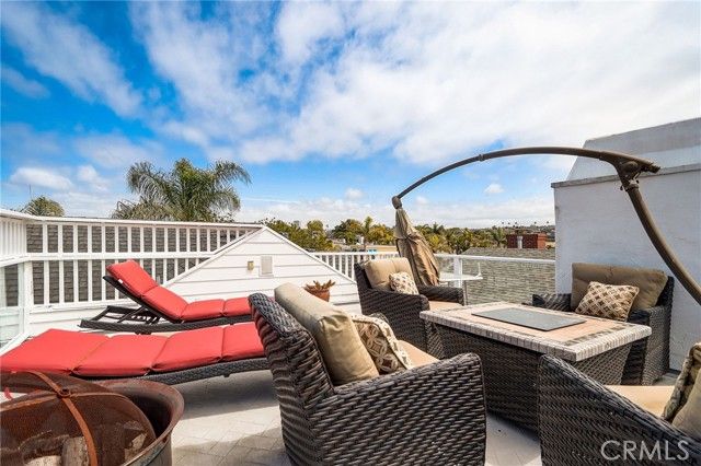 2025 E Balboa, Newport Beach, CA 92661