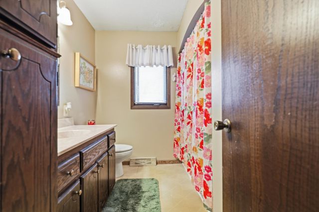 134 34th Avenue N, Saint Cloud, MN 56303