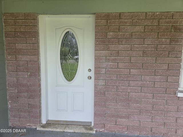 1848 S Palmetto Avenue, South Daytona, FL 32119