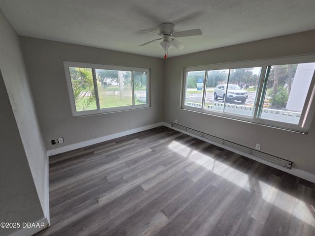 1848 S Palmetto Avenue, South Daytona, FL 32119