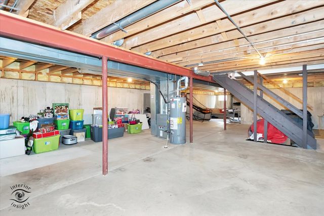 975 S Laura Lane, Coal City, IL 60416