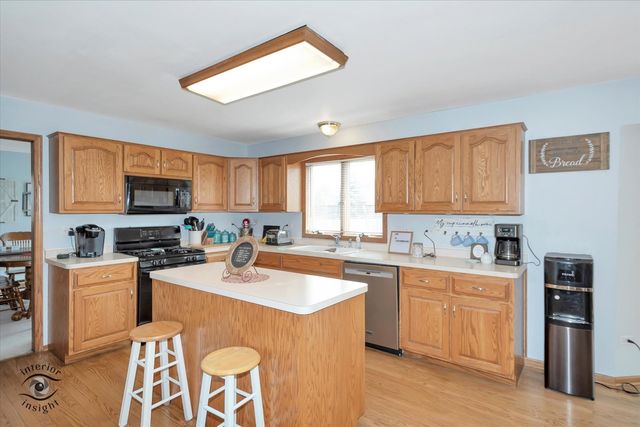 975 S Laura Lane, Coal City, IL 60416