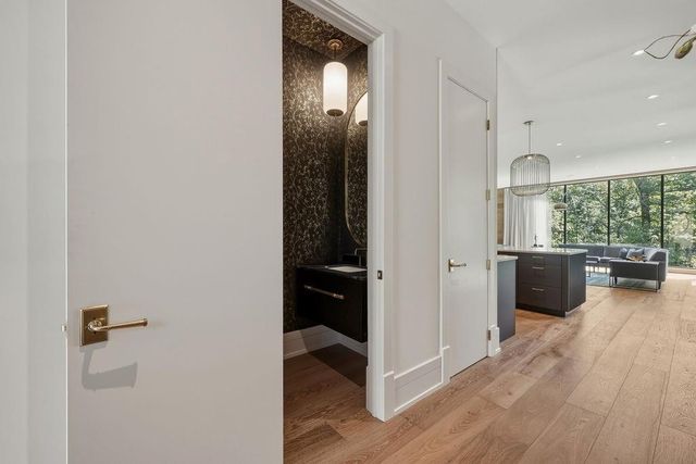80 Idlewood Court, Atlanta, GA 30327