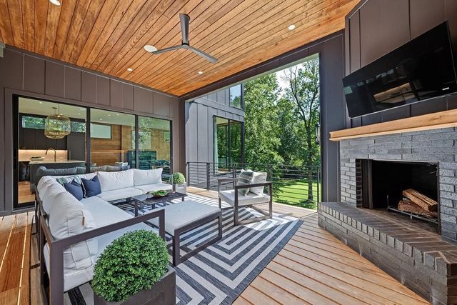 80 Idlewood Court, Atlanta, GA 30327