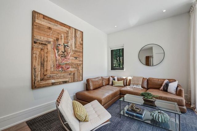 80 Idlewood Court, Atlanta, GA 30327