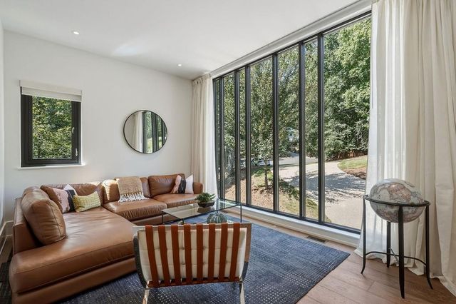 80 Idlewood Court, Atlanta, GA 30327
