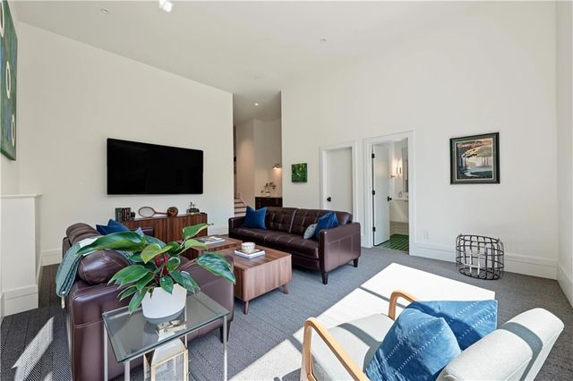 80 Idlewood Court, Atlanta, GA 30327