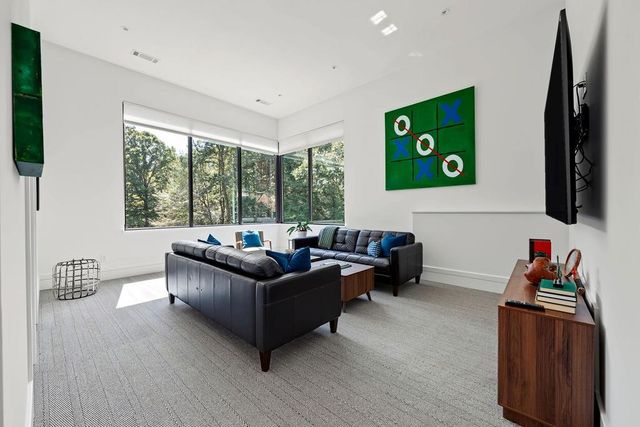 80 Idlewood Court, Atlanta, GA 30327