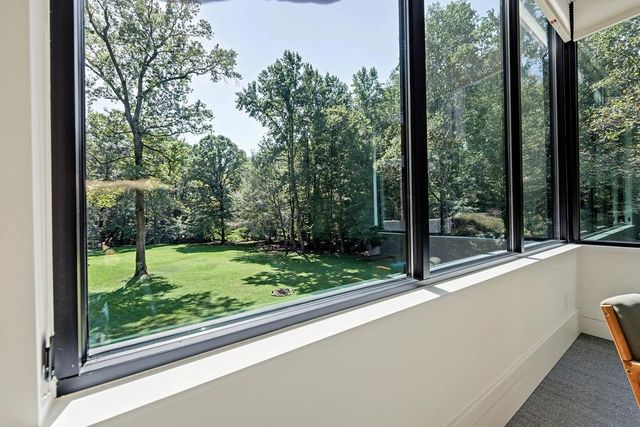 80 Idlewood Court, Atlanta, GA 30327