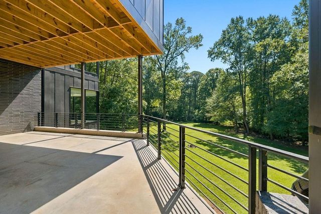 80 Idlewood Court, Atlanta, GA 30327