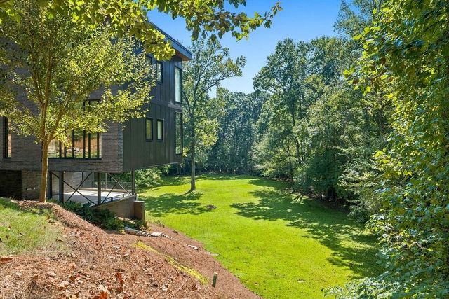 80 Idlewood Court, Atlanta, GA 30327