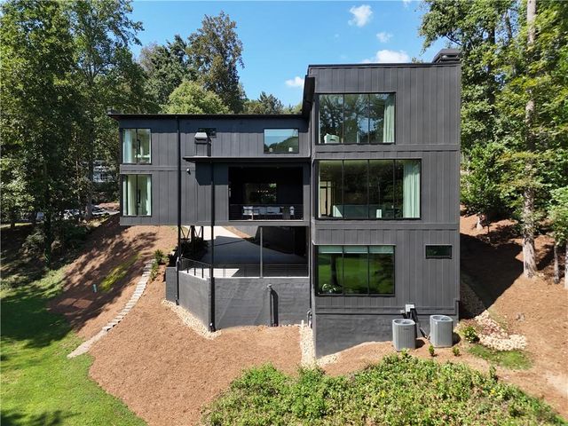 80 Idlewood Court, Atlanta, GA 30327