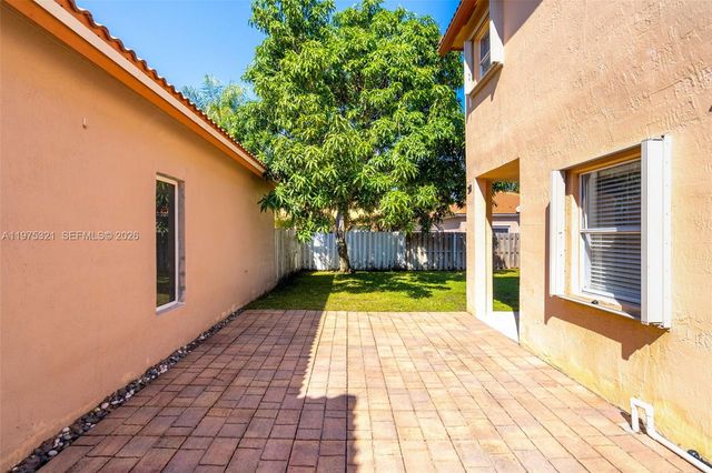 19249 NW 13th St 1, Pembroke Pines, FL 33029