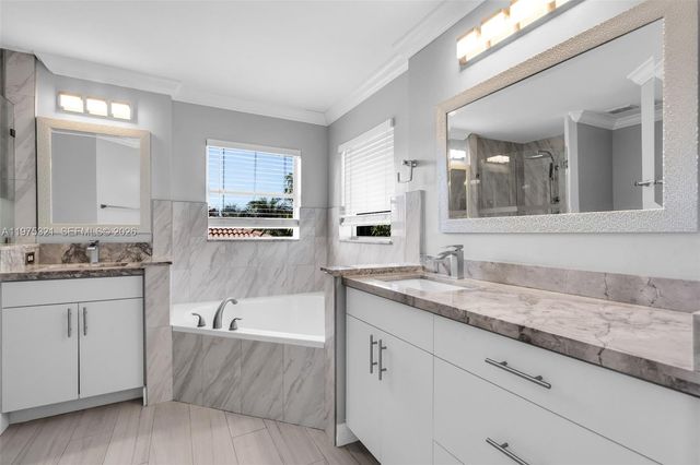 19249 NW 13th St 1, Pembroke Pines, FL 33029