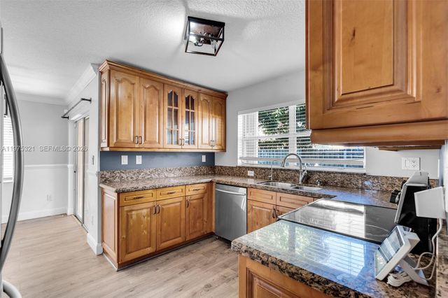 19249 NW 13th St 1, Pembroke Pines, FL 33029