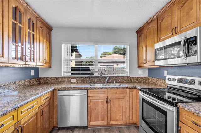 19249 NW 13th St 1, Pembroke Pines, FL 33029