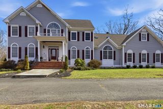 22 Misty Vale Road, Newtown, CT 06482