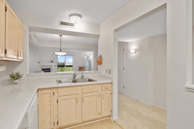 7540 Edinborough Way 1319, Edina, MN 55435