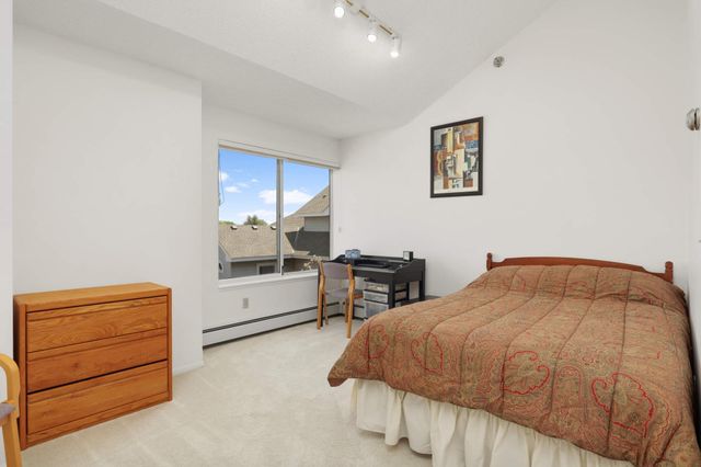 7540 Edinborough Way 1319, Edina, MN 55435