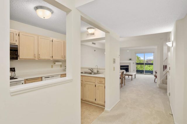 7540 Edinborough Way 1319, Edina, MN 55435