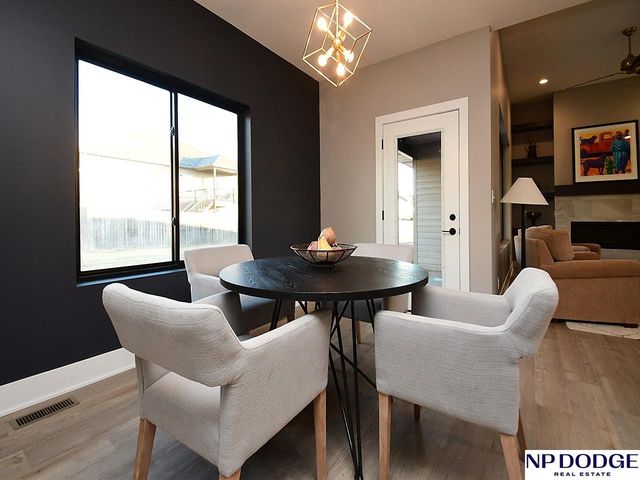 2740 South Creek Road, Lincoln, NE 68516