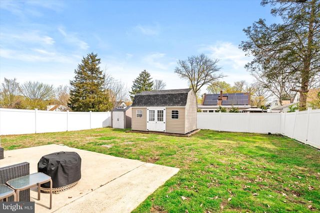 514 AUSTIN AVE, Barrington, NJ 08007