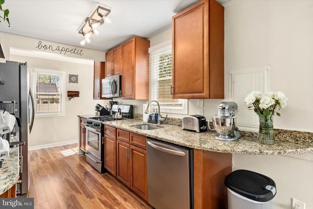 514 AUSTIN AVE, Barrington, NJ 08007