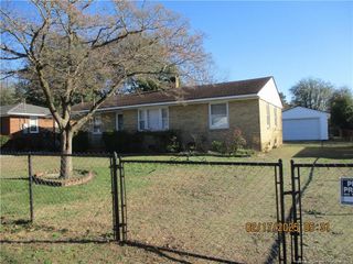 5119 Utile Road, Fayetteville, NC 28304
