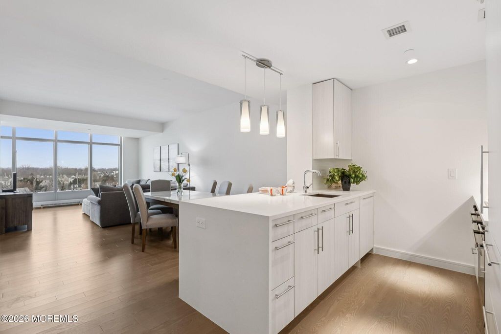 15 Morris Avenue 525, Long Branch, NJ 07740