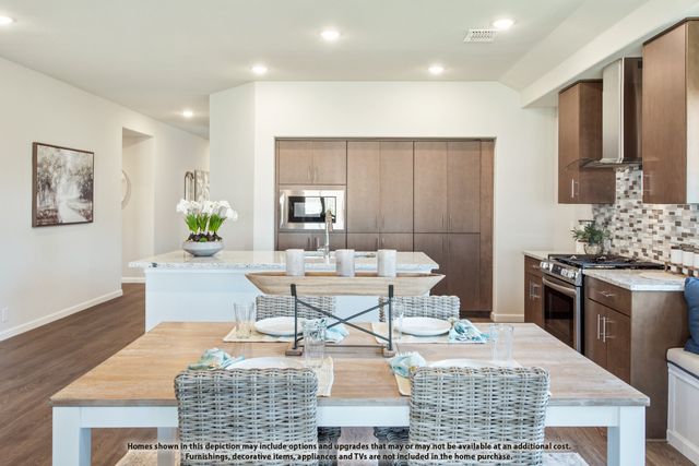 913 Creekhollow Drive, Godley, TX 76044