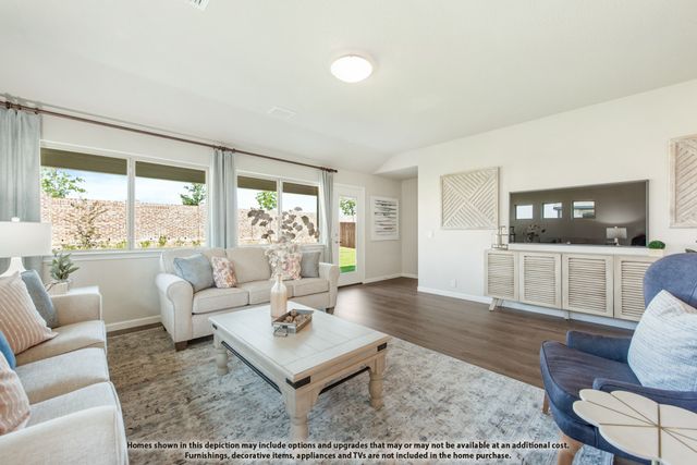 913 Creekhollow Drive, Godley, TX 76044