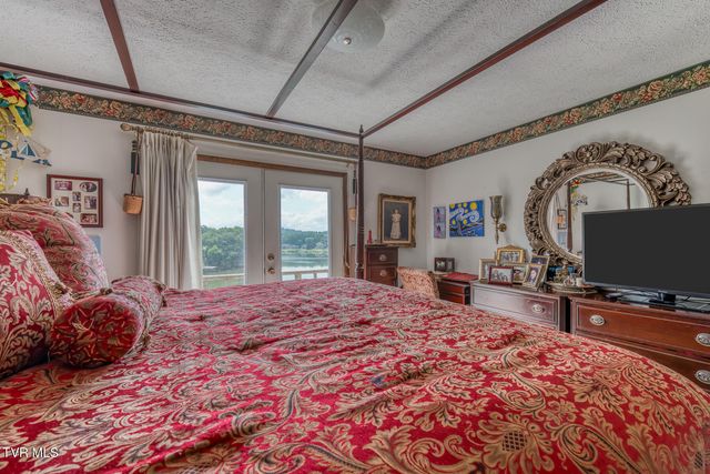 1458 East Shipley Ferry Road, Kingsport, TN 37663