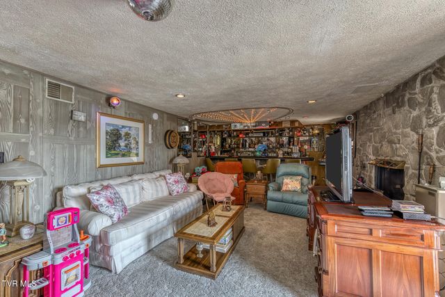 1458 East Shipley Ferry Road, Kingsport, TN 37663