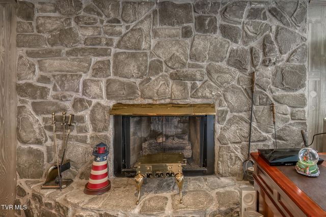 1458 East Shipley Ferry Road, Kingsport, TN 37663